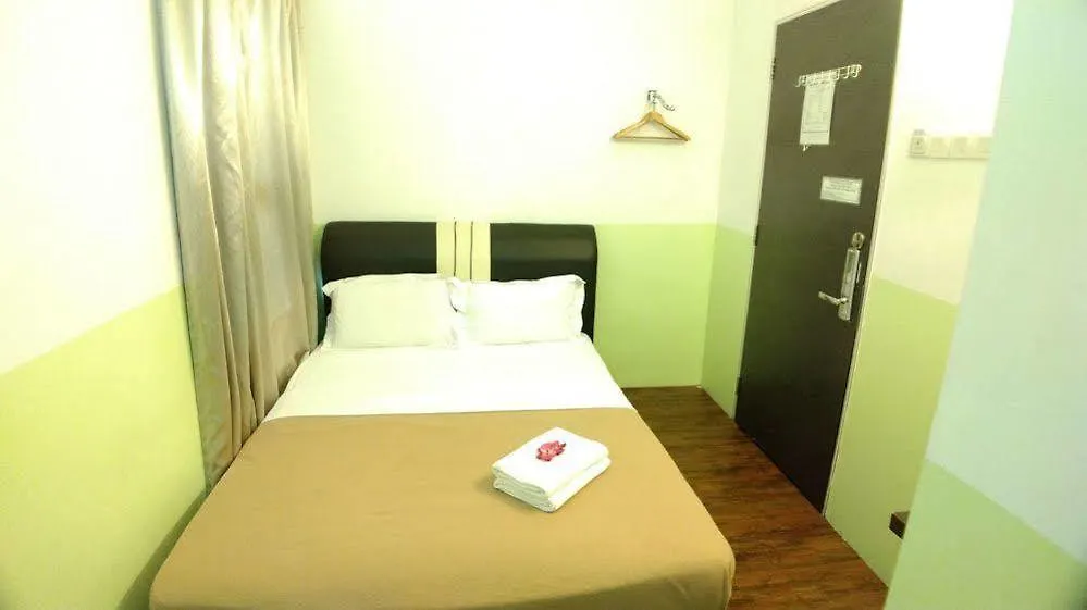 Apple 1 Hotel Budget Gelugor