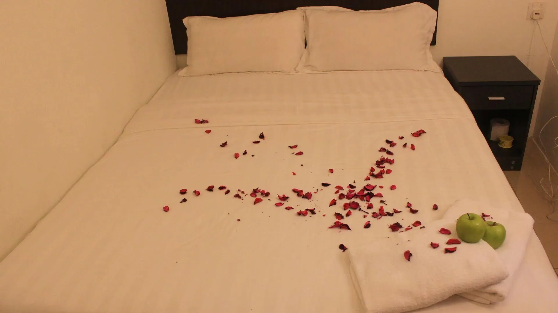 Apple 1 Hotel Budget Gelugor 2*,  Maleisië