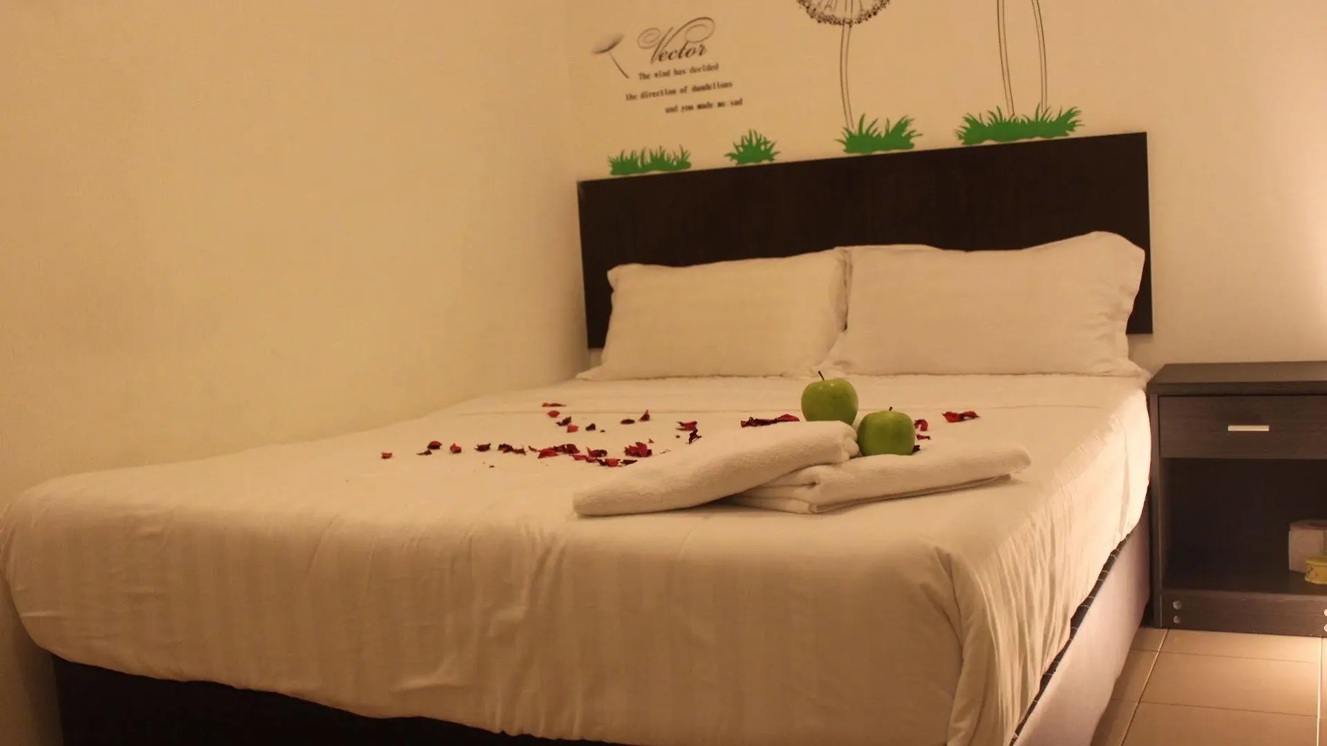 Apple 1 Hotel Budget Gelugor